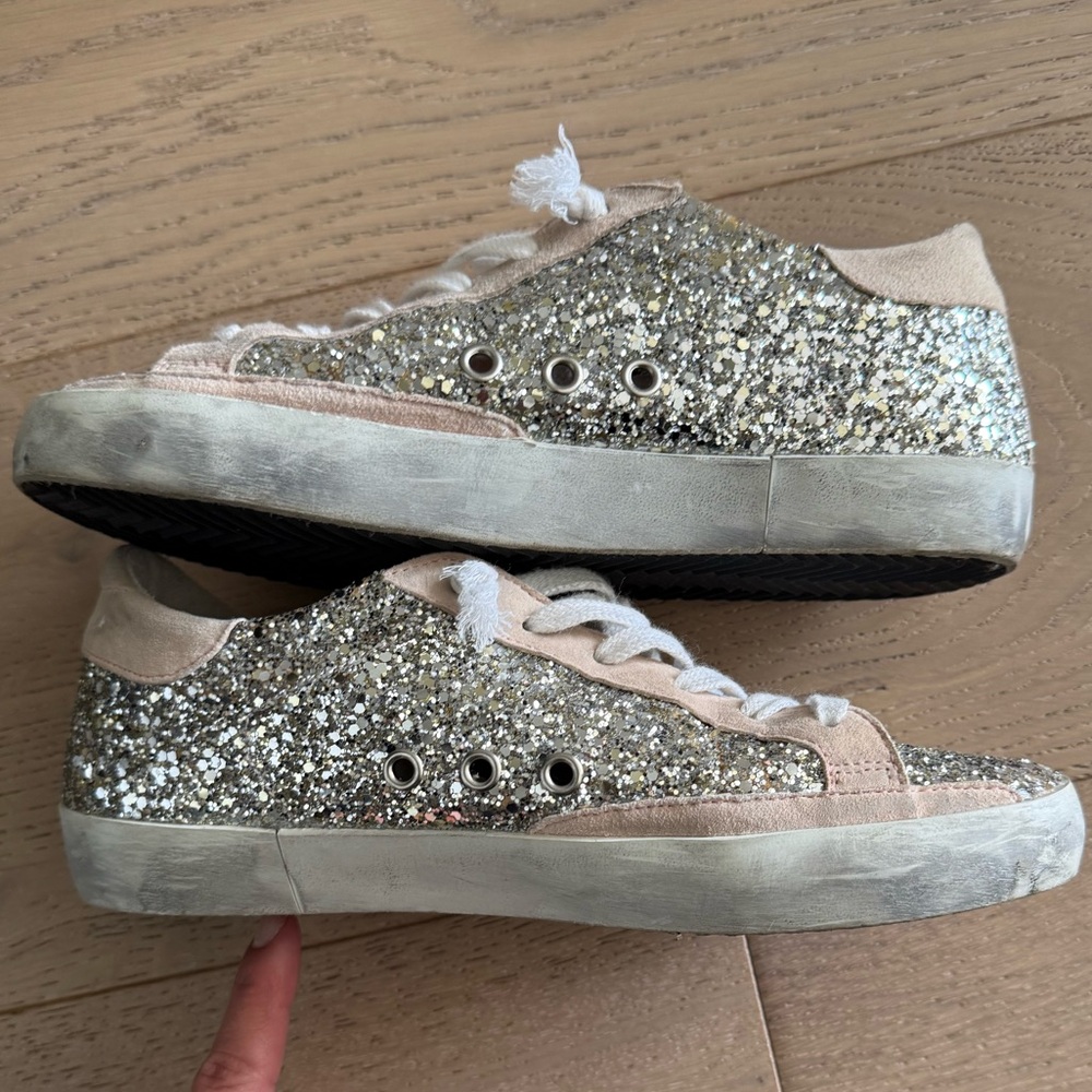 Golden Goose Superstar Glitter Sneaker - Picture 5 of 8